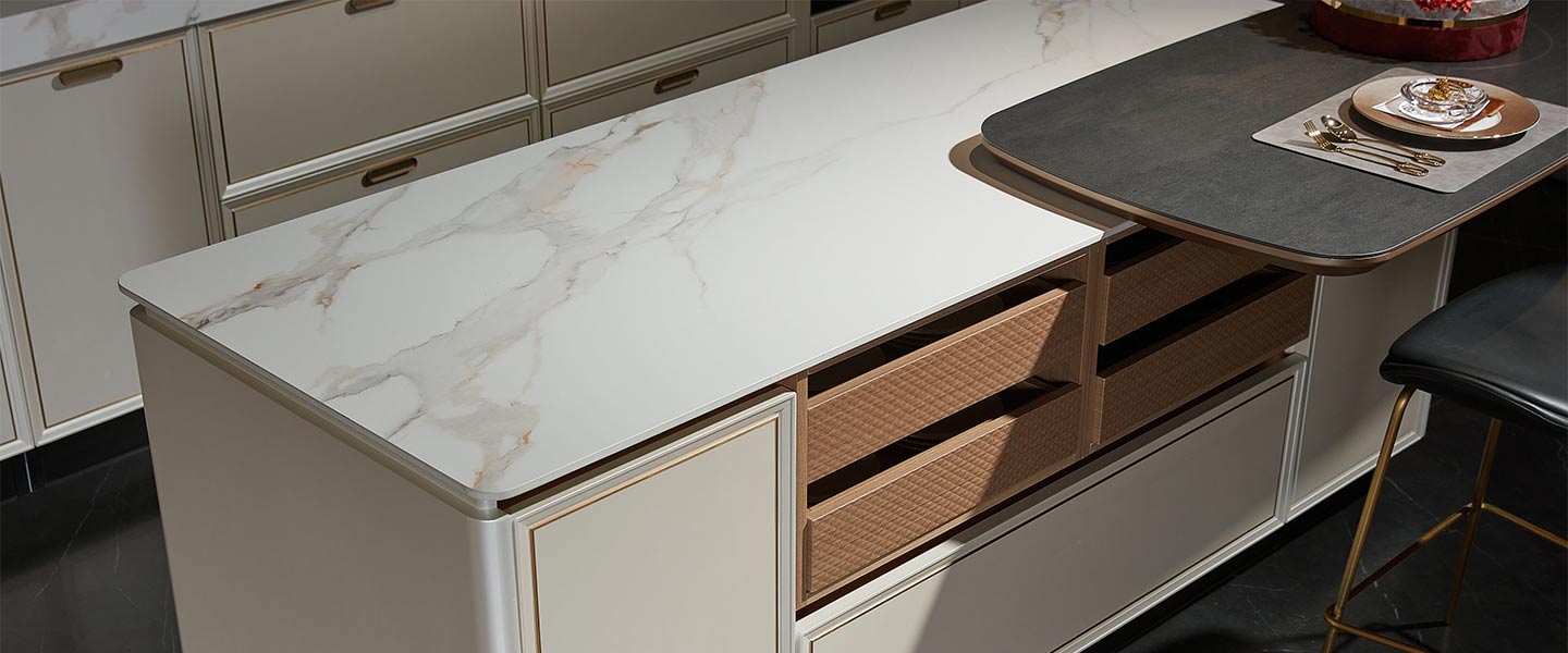 Kitchen cabinet with island plcc22101